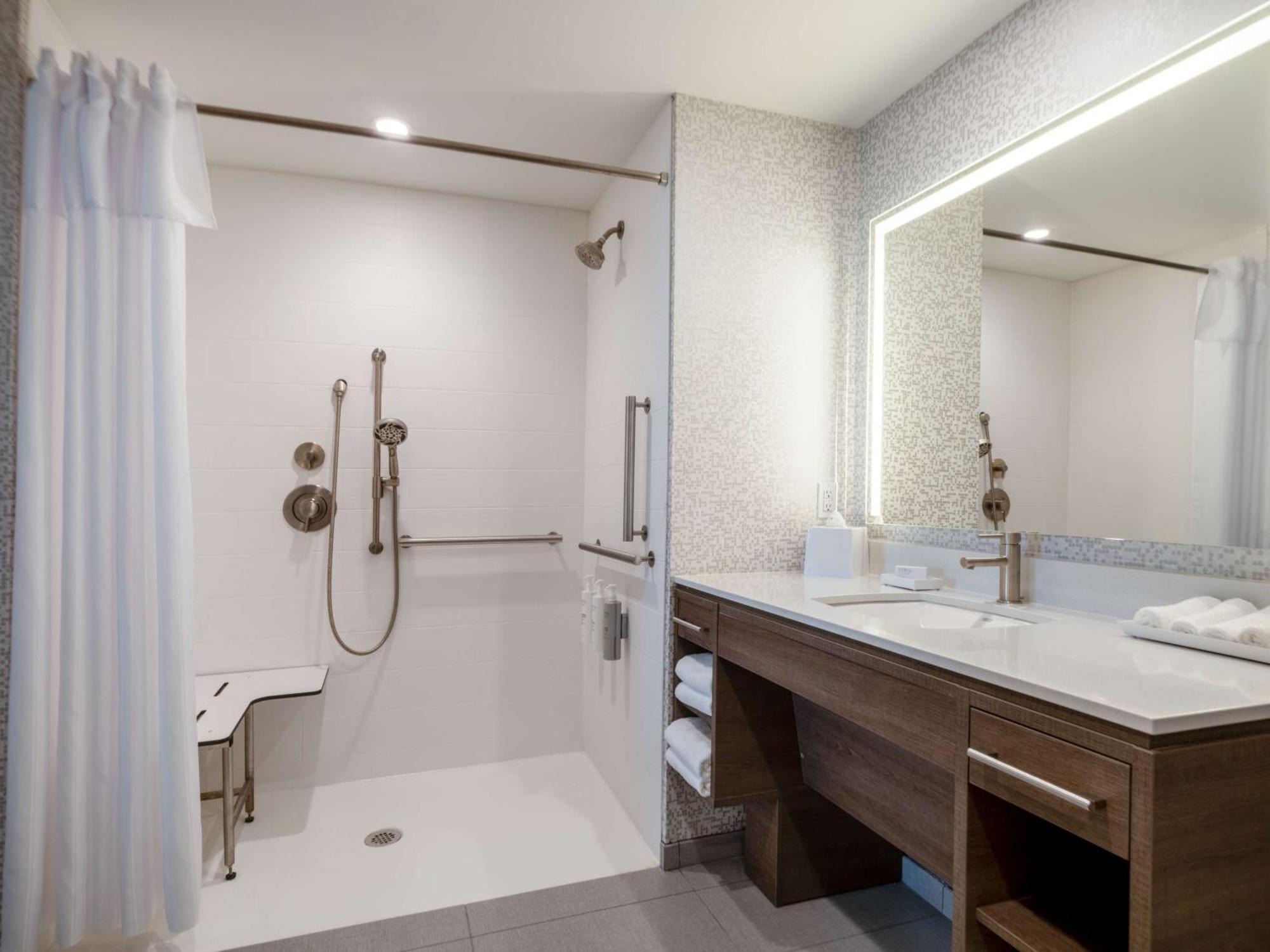 Home2 Suites By Hilton 圣罗莎海滩 外观 照片